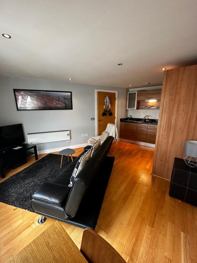 Leeds City Centre Apartment Life Exterior photo